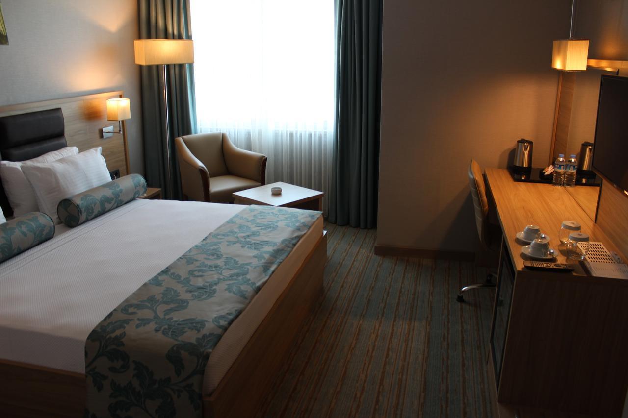 Hotel Park Dedeman Elâzığ Exterior foto